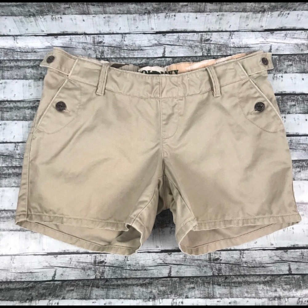 Maternity shorts